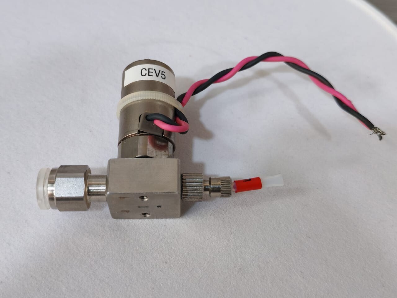 SMC VDW11-5G-2-M5-L SMC VDW11-5G-2-M5-L Solenoid Valve 5