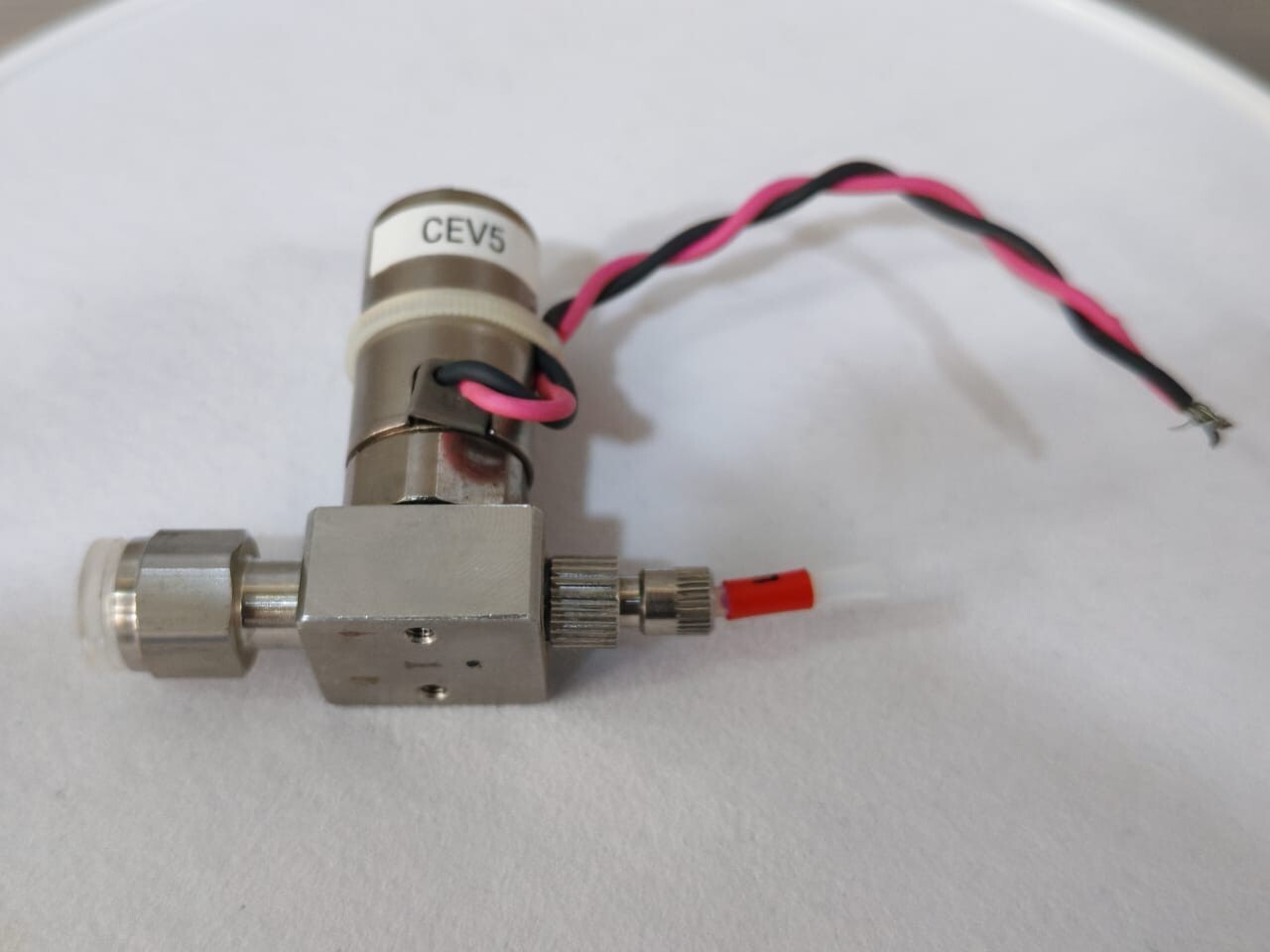 SMC VDW11-5G-2-M5-L SMC VDW11-5G-2-M5-L Solenoid Valve 8