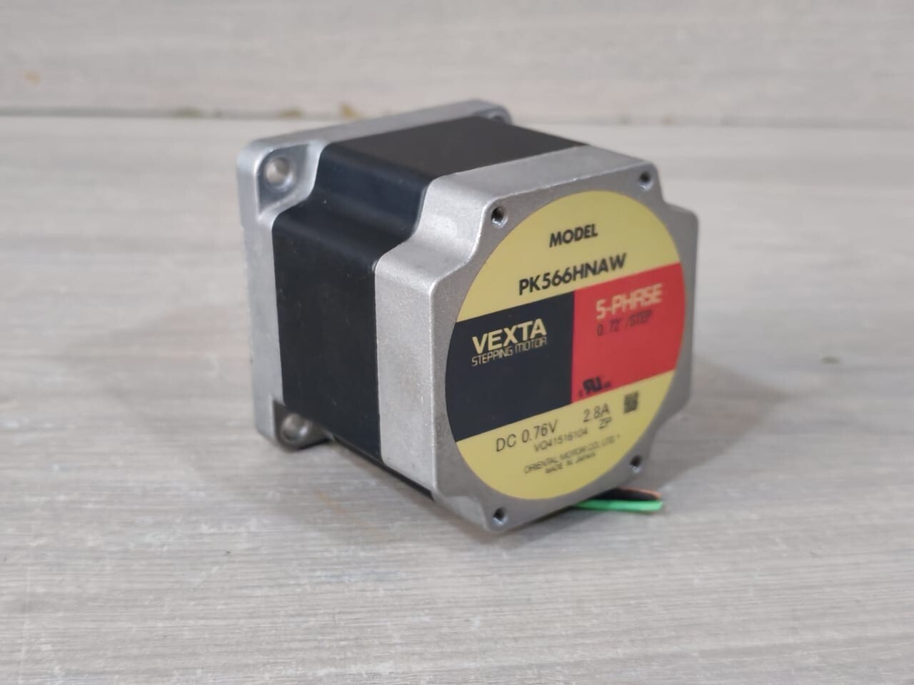 VEXTA ORIENTAL PK566HNAW VEXTA ORIENTAL PK566HNAW 5-PHASE 0.72/STEP STEPPING MOTOR DC 0.76V 2.8A 3