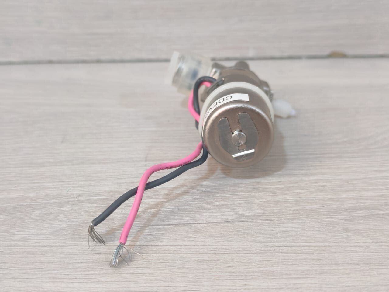 SMC VDW21-5G-2-01-L SMC VDW21-5G-2-01-L Solenoid Valve 7