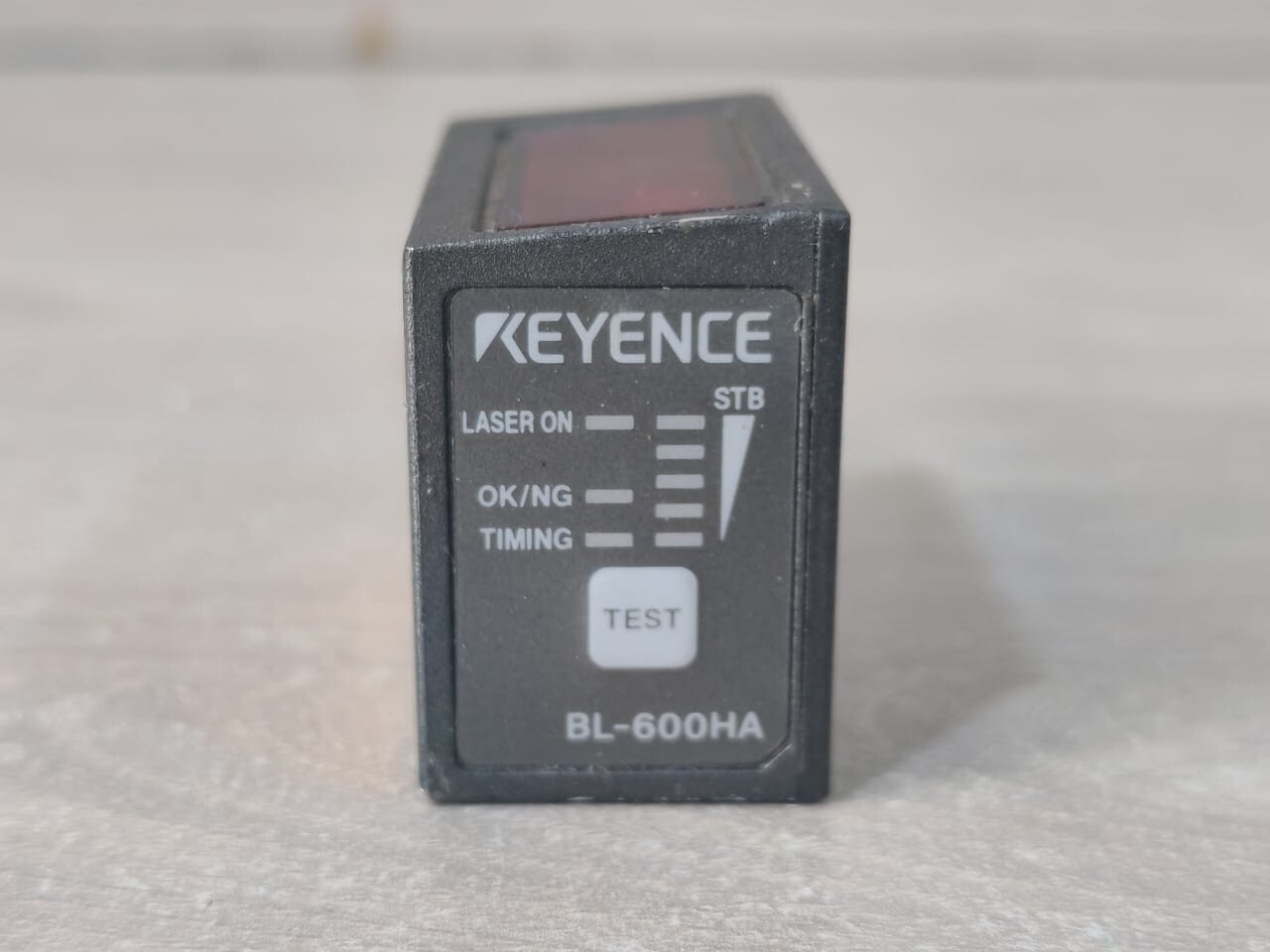 Keyence BL-600HA KEYENCE BL-600HA BARCODE SCANNER READER DC 5V 300mA 2