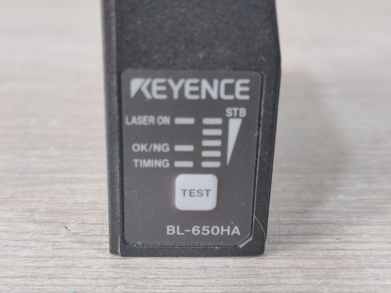 Keyence BL-650HA KEYENCE BL-650HA BARCODE SCANNER READER DC 5V 330mA 2