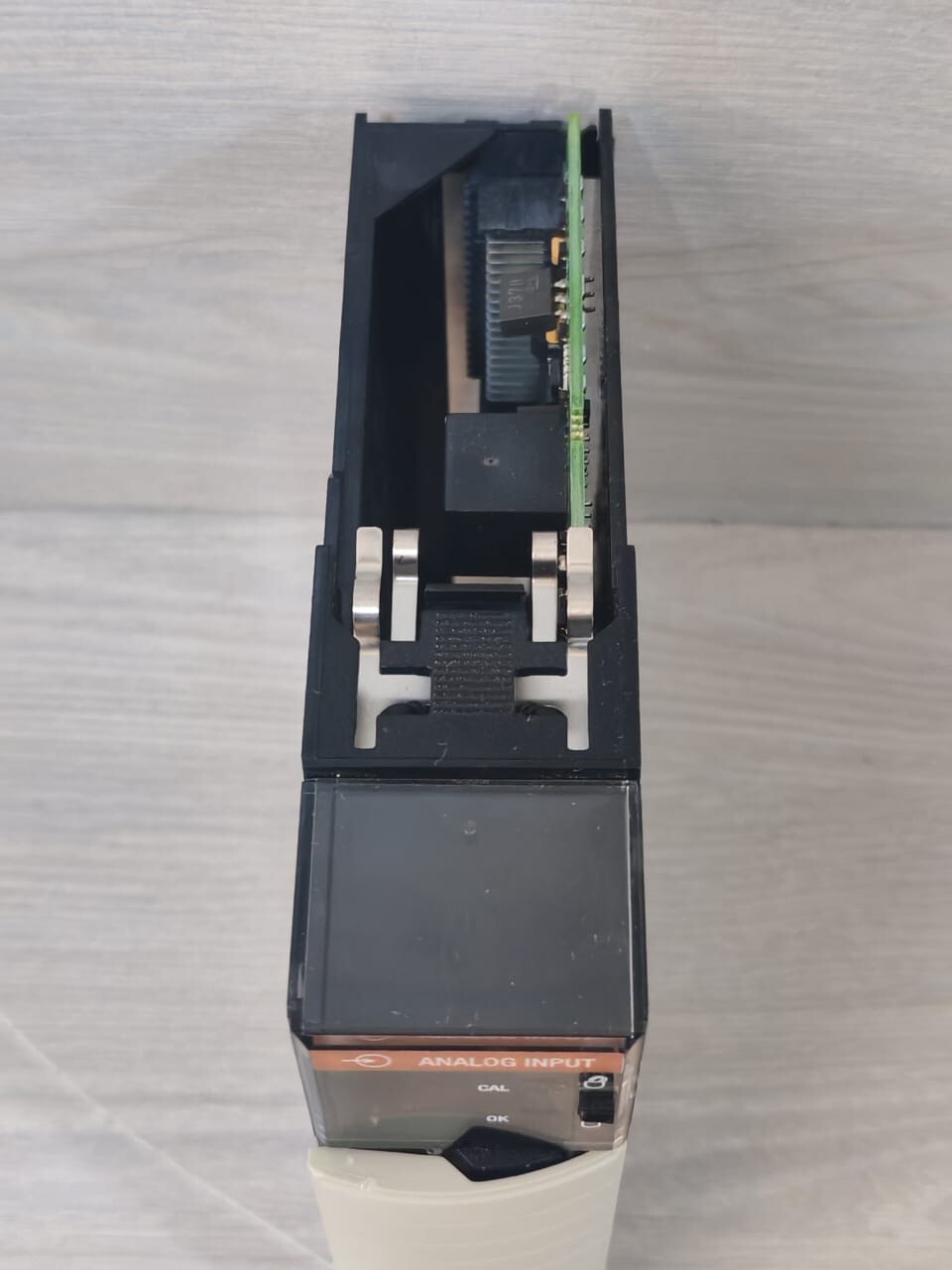 Allen-Bradley 1756-IF16 SER A FW 1.5 ALLEN-BRADLEY 1756-IF16 SER A FW 1.5 CONTROLLOGIX 16 POINT A/I MODULE 10