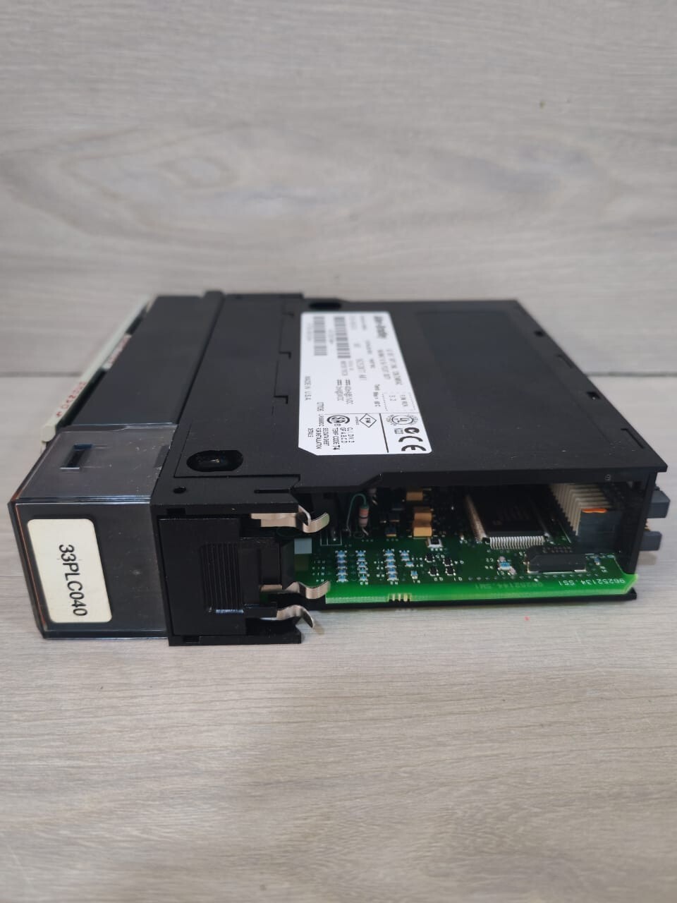 Allen-Bradley 96252077 A01 Allen-Bradley 1756-OA16/A k01 p/n 96252077 A01 ControlLogix Output Module 6