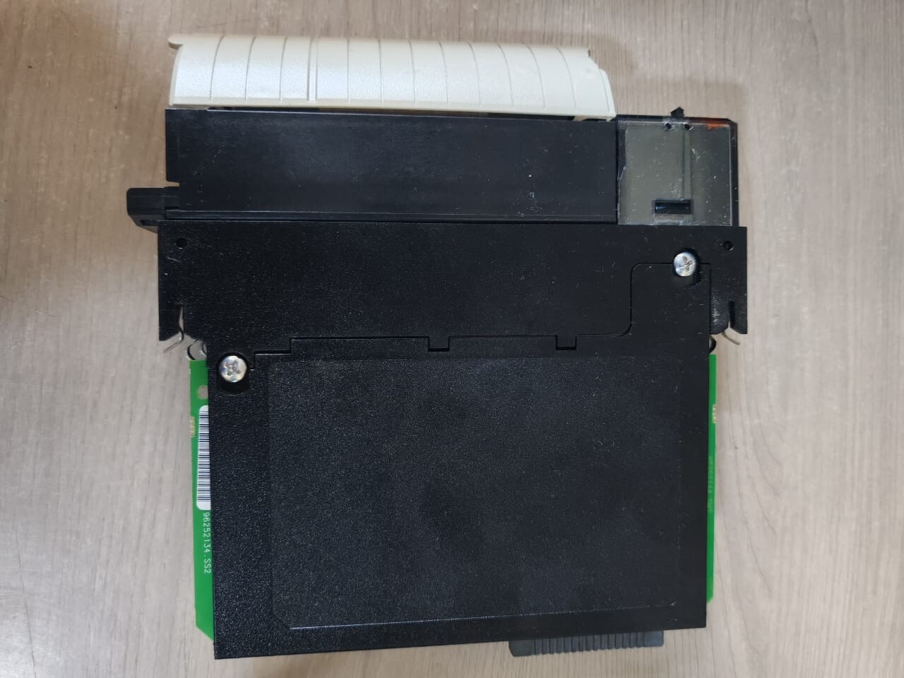 Allen-Bradley 96252077 A01 Allen-Bradley 1756-OA16/A k01 p/n 96252077 A01 ControlLogix Output Module 9