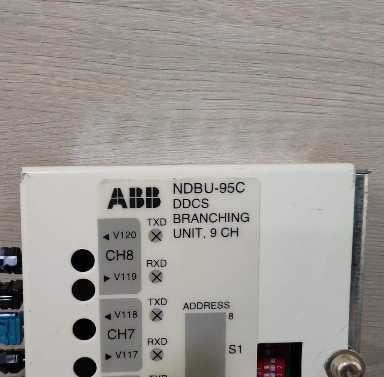 ABB 64008366D NDBU-95C ABB NDBU-95C DDCS BRANCHING UNIT, 9CH 64008366D NDBU-95C 24V DC 4