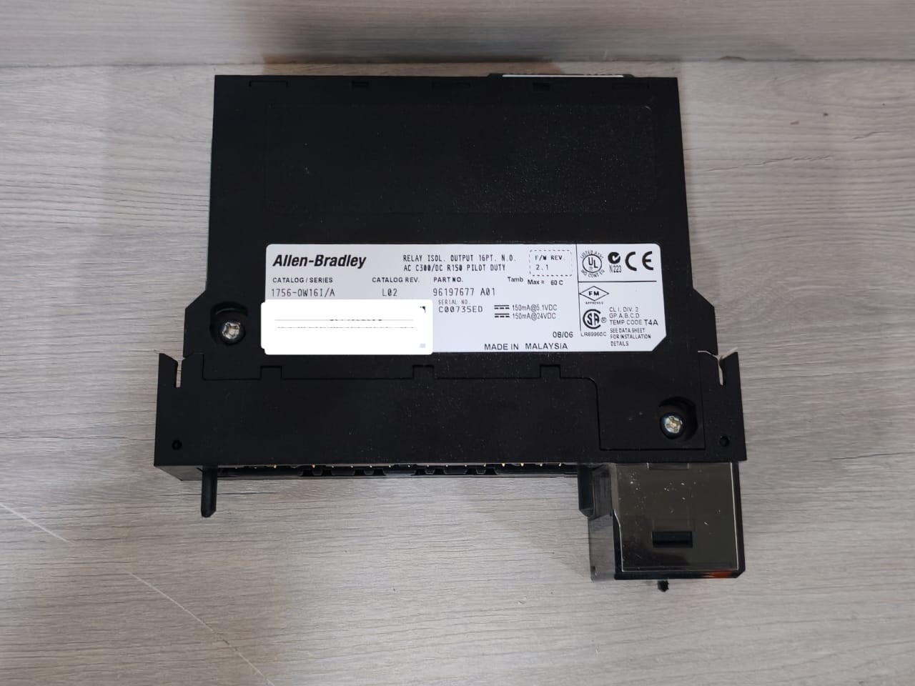 Allen-Bradley 96197677 A01 Allen-Bradley 1756-OW16I/A L02 Series A Controllogix Output Module 96197677 A01 4