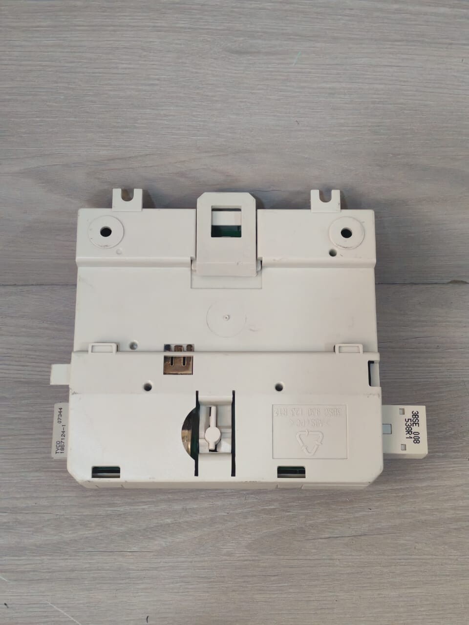 ABB 3BSE013234R1 PR:H ABB 3BSE013234R1 PR:H TU830V1 TERMINATION UNIT 10