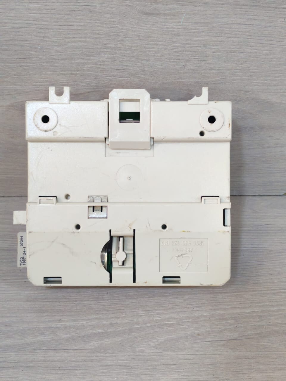 ABB 3BSE013235R1 PR:G TU837V1 ABB 3BSE013235R1 PR:G TU837V1 EXTENDED MODULE TERMINATION UNIT 8