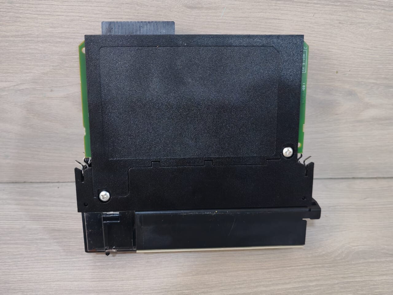 Allen-Bradley 96240676 A01 Allen-Bradley 1756-IF8 A J01 Analog Input 10v& 4-20mA 8 point Input 96240676 A01 9