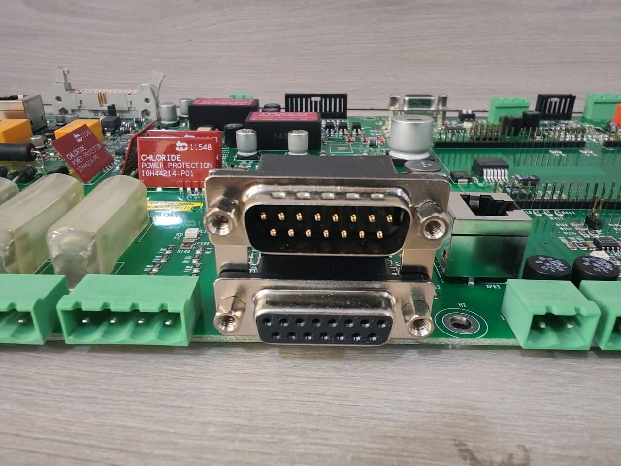 EMERSON NETWORK POWER 15B10916G1 REV.7 / 15H50594 REV.C EMERSON NETWORK POWER 15B10916G1 REV.7 / 15H50594 REV.C BOARD PARALLEL CONTROL 8