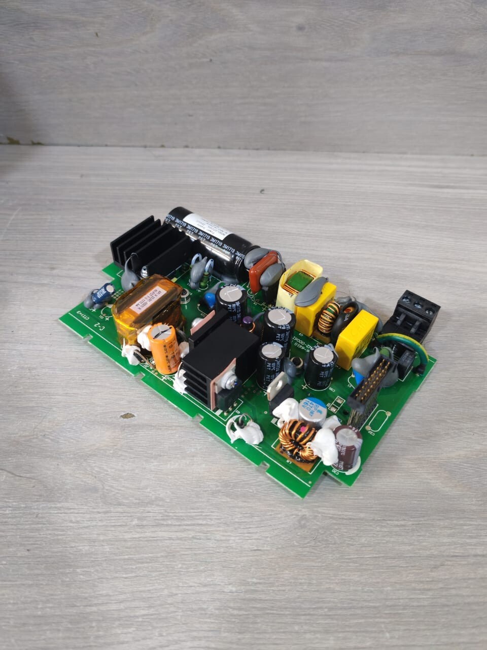 Schneider Electric OTC026 OTC026 - 661G POWER SUPPLY FROM SCHNEIDER ELECTRIC MODICON TM241CE40R 6