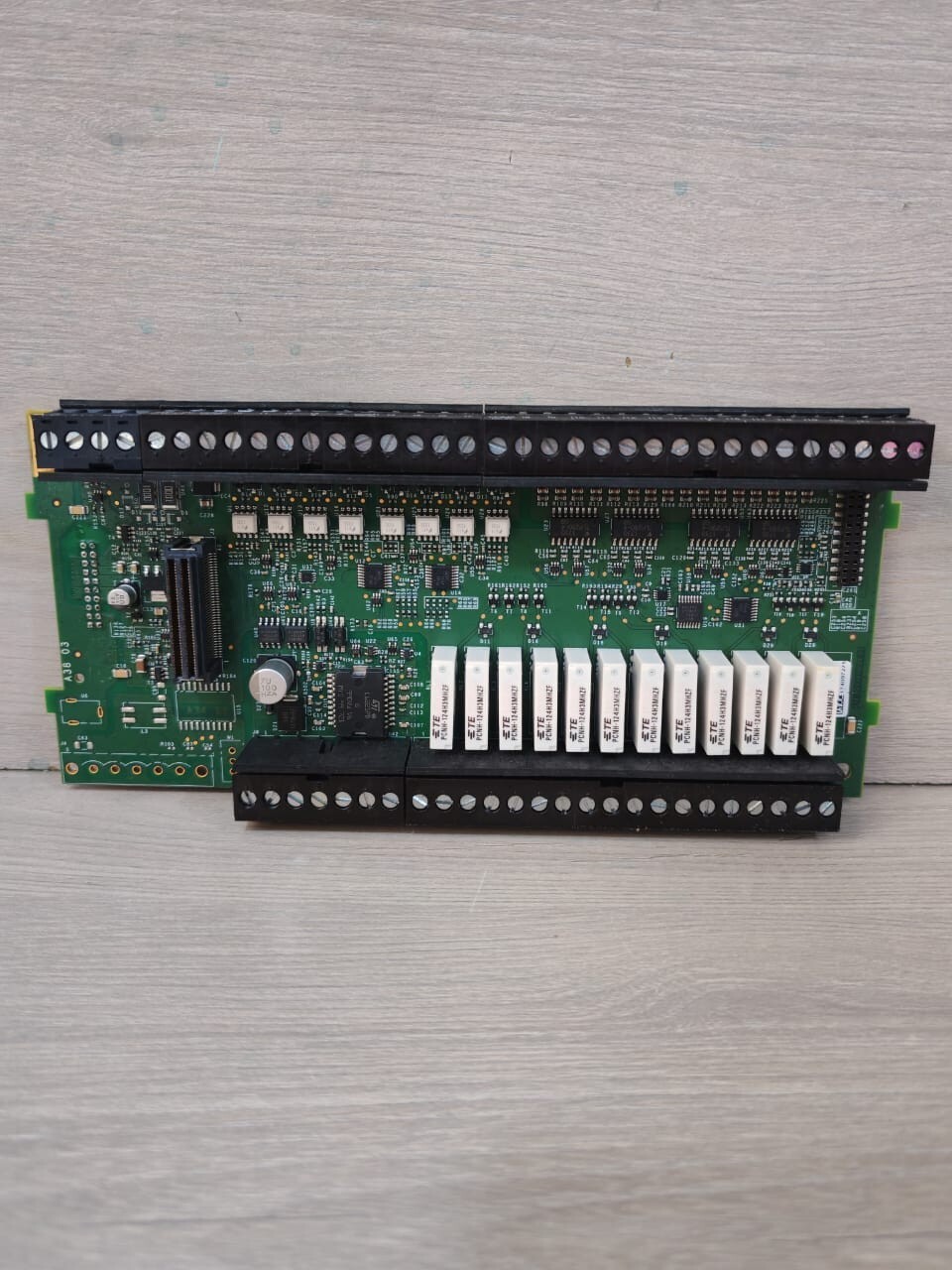 Schneider Electric TM241CE40R E204460 M11Y94V-0 MOTHER BOARD FROM SCHNEIDER ELECTRIC MODICON TM241CE40R 2