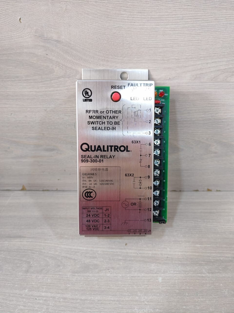 QUALITROL 909-300-01 QUALITROL 909-300-01 SEAL- IN RELAY 24VDC 2