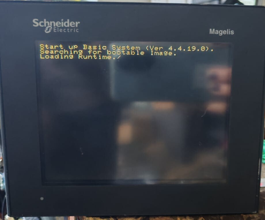 Schneider Electric XBTGT2330 Schneider Electric XBTGT2330 Magelis Advanced Panel, 5.7" Color Touch Panel 5