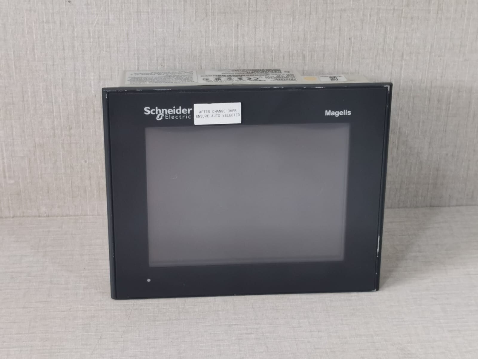 Schneider Electric XBTGT2330 Schneider Electric XBTGT2330 Magelis Advanced Panel, 5.7" Color Touch Panel 7
