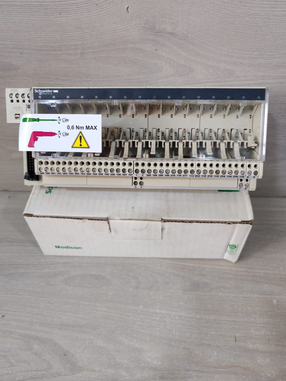 Schneider Electric P16T210 SCHNEIDER ELECTRIC ABE7 P16T210 Modicon 064453 2