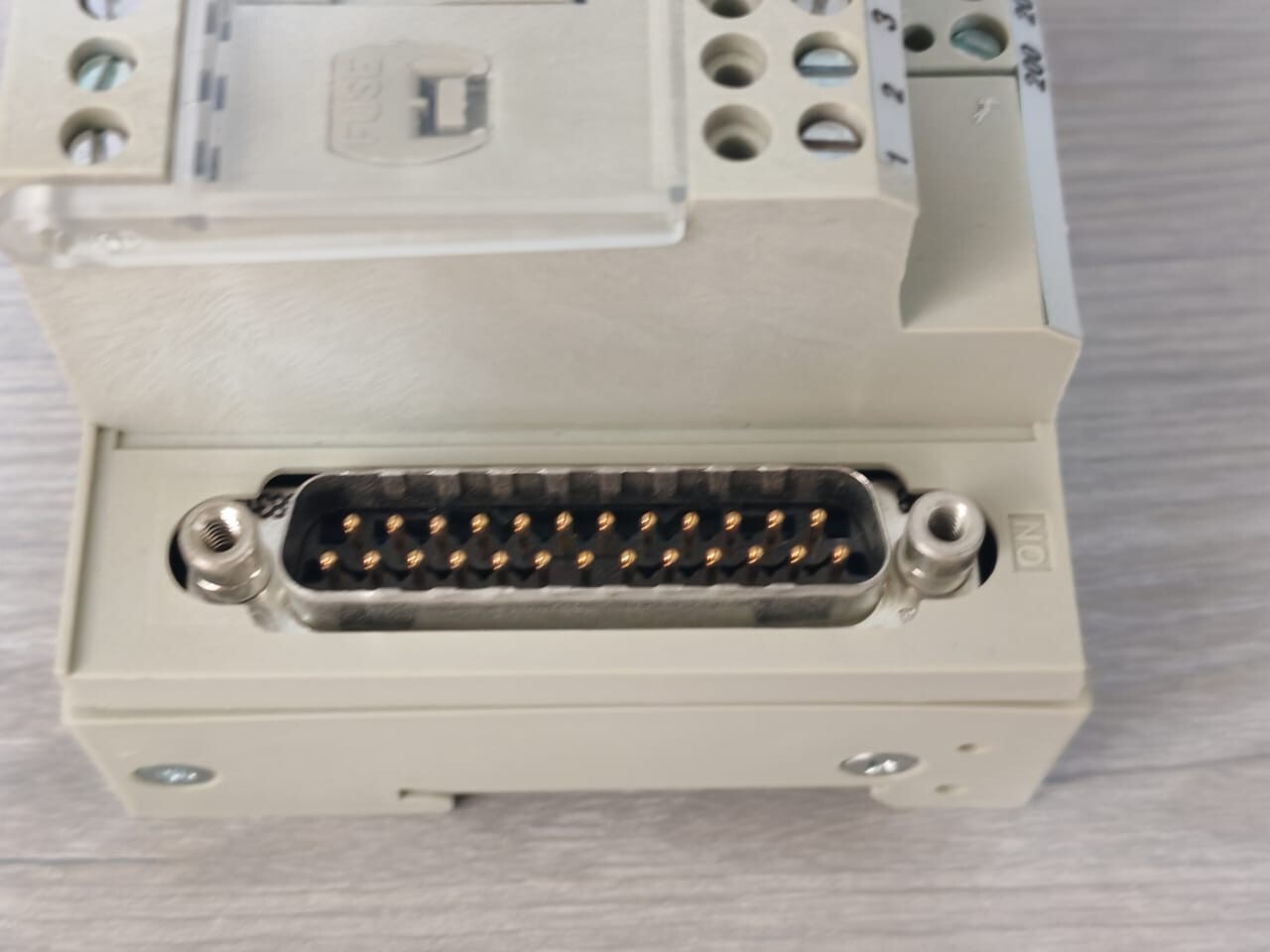 Schneider Electric CPA03 Telemecanique ABE7 CPA03 Modicon Base 8 Analog Chanel 6