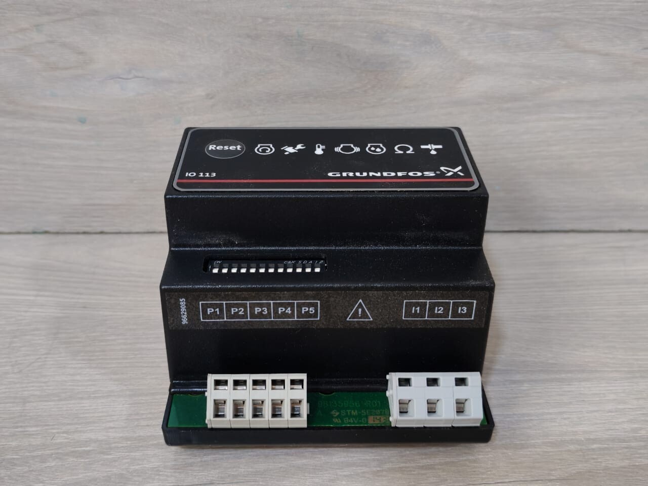 Grundfos 98711370 Grundfos IO 113 Input Module 98711370 8