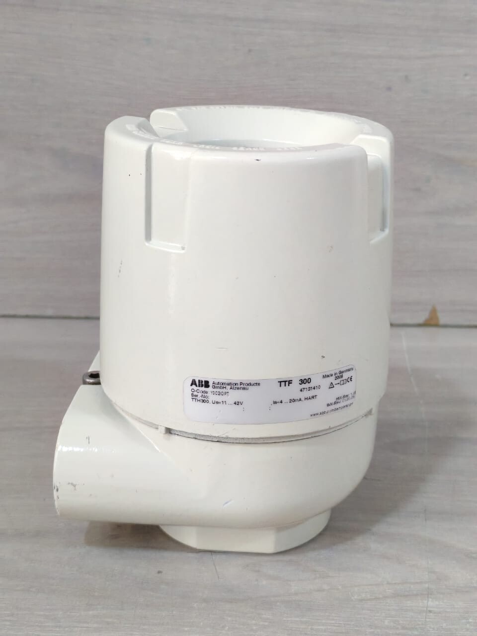 ABB REV-01 ABB TTF300 Y0C2/OPT HW-REV1.05 SW-REV 01.00.06 TEMPERATURE TRANSMITTER 8