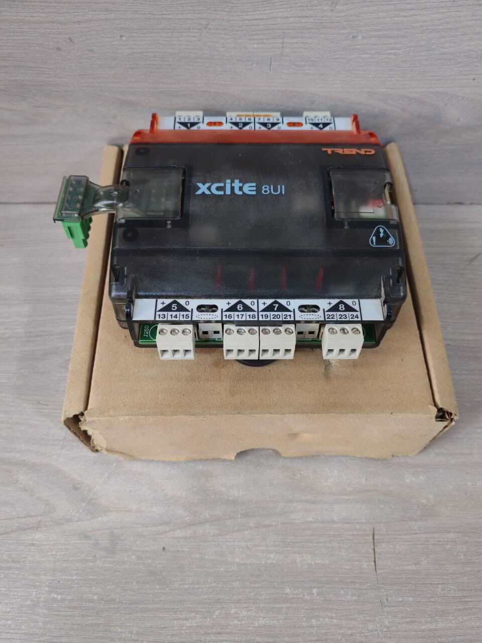 Trend IO/8UI TREND XCITE IO/8UI Controller ITEM3-2000U080000 9
