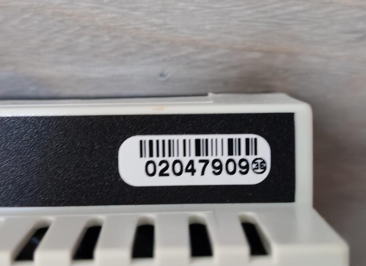 VANTAGE CONTROLS STR8RW201 VANTAGE CONTROLS STR8RW201 DIN 8 CHANNEL 10AMP RELAY STATION 7