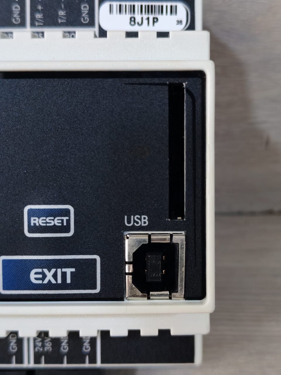 VANTAGE CONTROLS VANTAGE VANTAGE CONTROLS DIN -IC DIN INFUSION CONTROLLER WITH SD CARD 5
