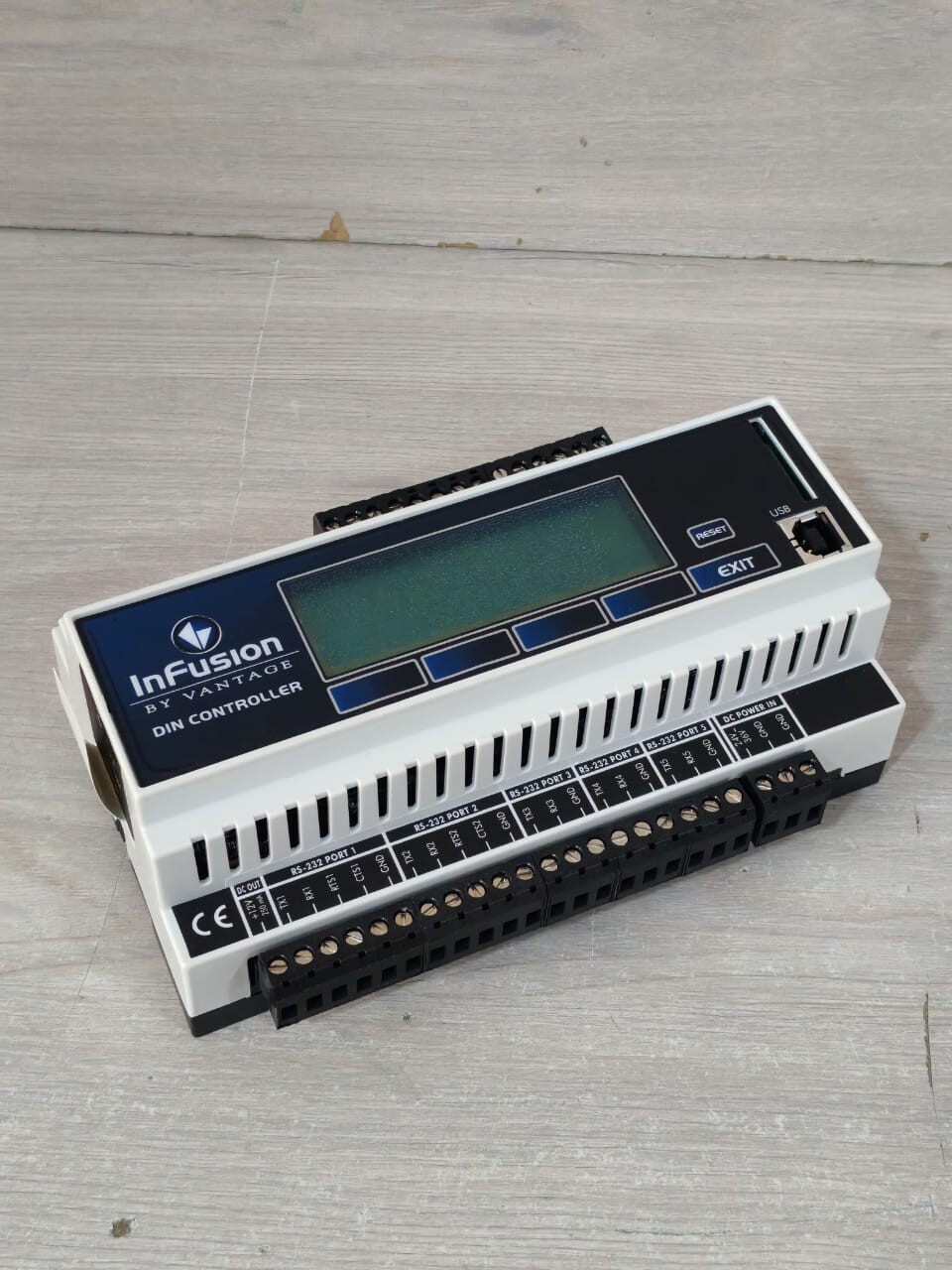 VANTAGE CONTROLS VANTAGE VANTAGE CONTROLS DIN -IC DIN INFUSION CONTROLLER WITH SD CARD 8