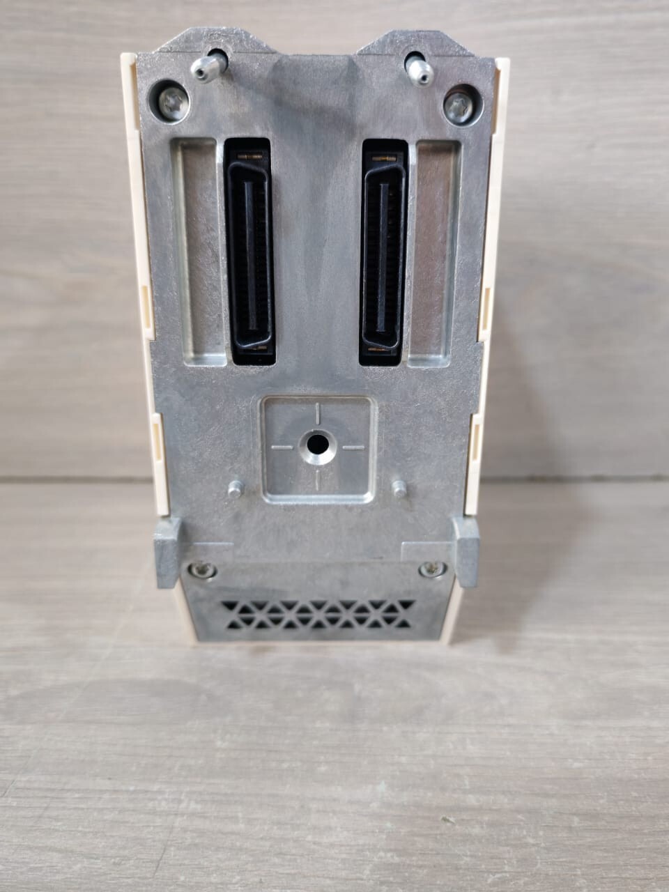 Schneider Electric BMEP581020 SCHNEIDER ELECTRIC MODICON BMEP581020 M580 PROCESSOR LEVEL 1 FOR DIOs 4