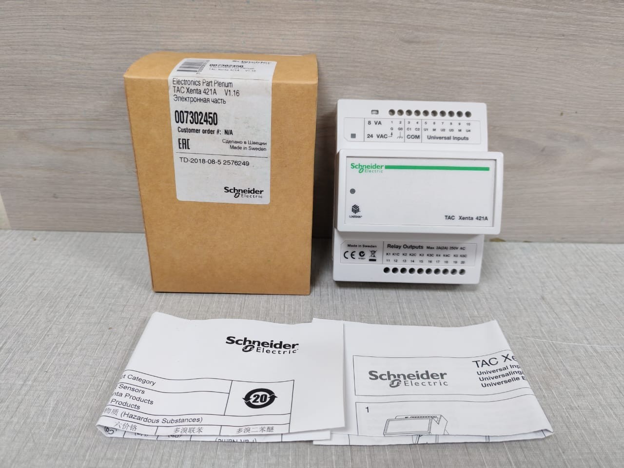 Schneider Electric TAC Xenta 421A Programmable Controller 007302450