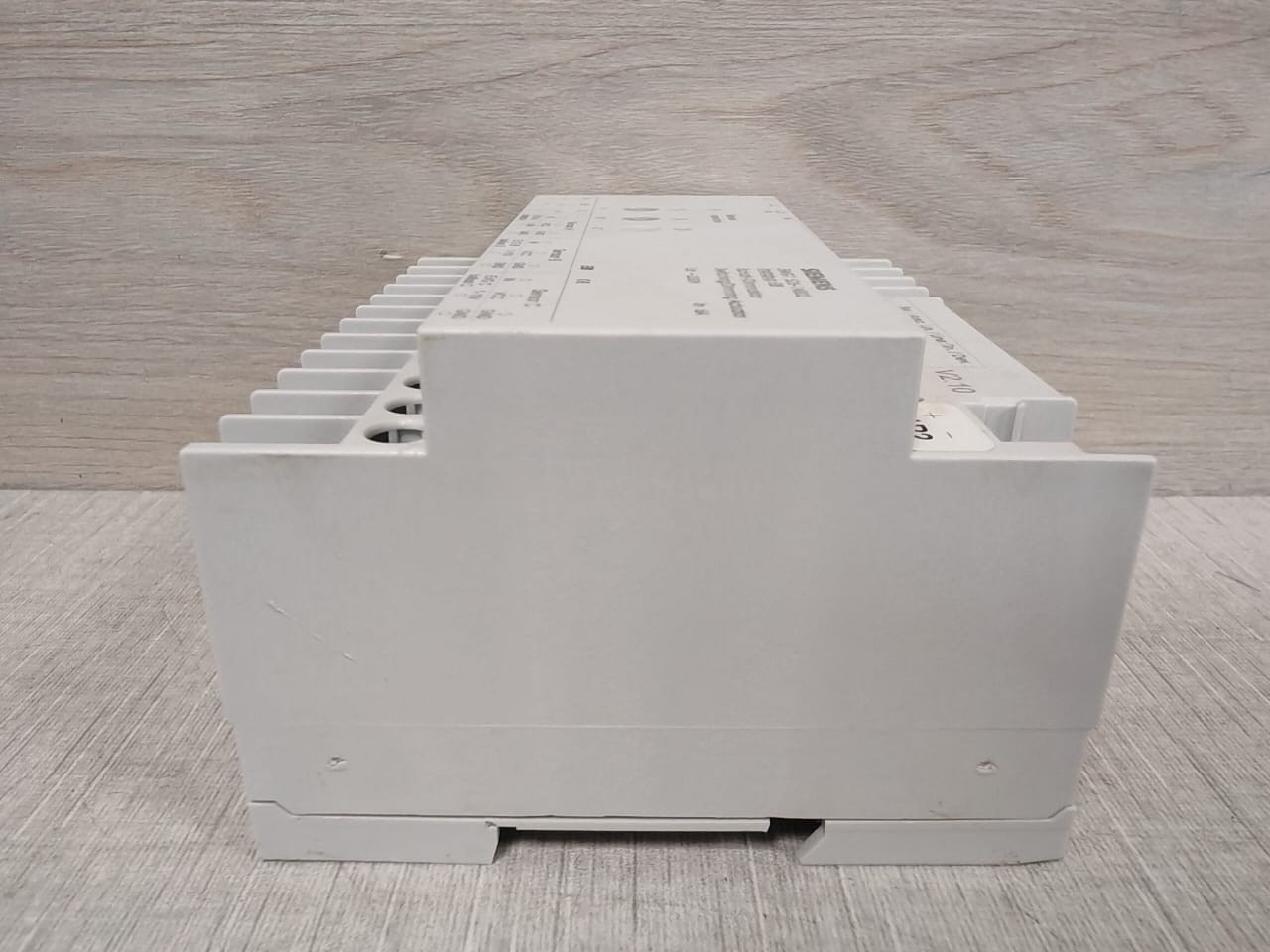 Siemens N526 Siemens 5WG1 526-1AB02 Switch Dimming Actuator N526 3x 230V 6A 7