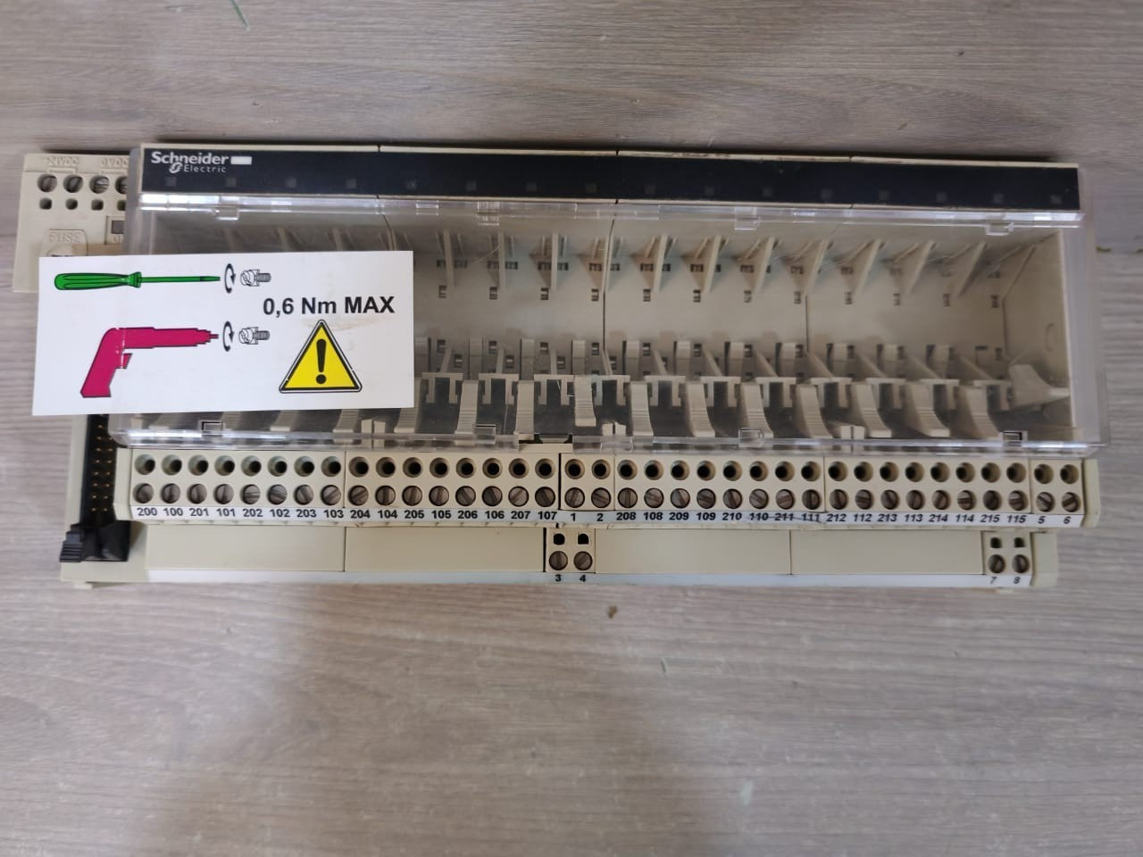 Schneider Electric P16T210 SCHNEIDER ELECTRIC ABE7 P16T210 3
