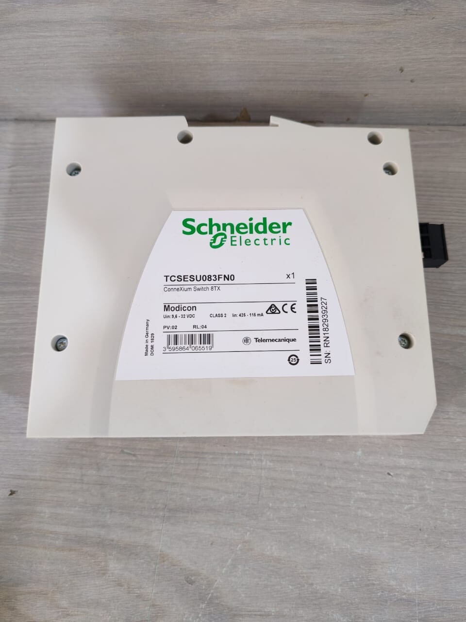Schneider Electric TCSESU083FN0 Schneider Electric TCSESU083FN0 ConneXium Switch 8TX 5