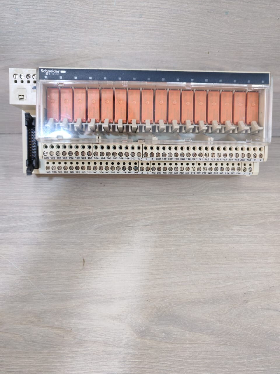 Schneider Electric ABE7 R16T230 SCHNEIDER ELECTRIC ABE7 R16T230 MODICON 064467 4