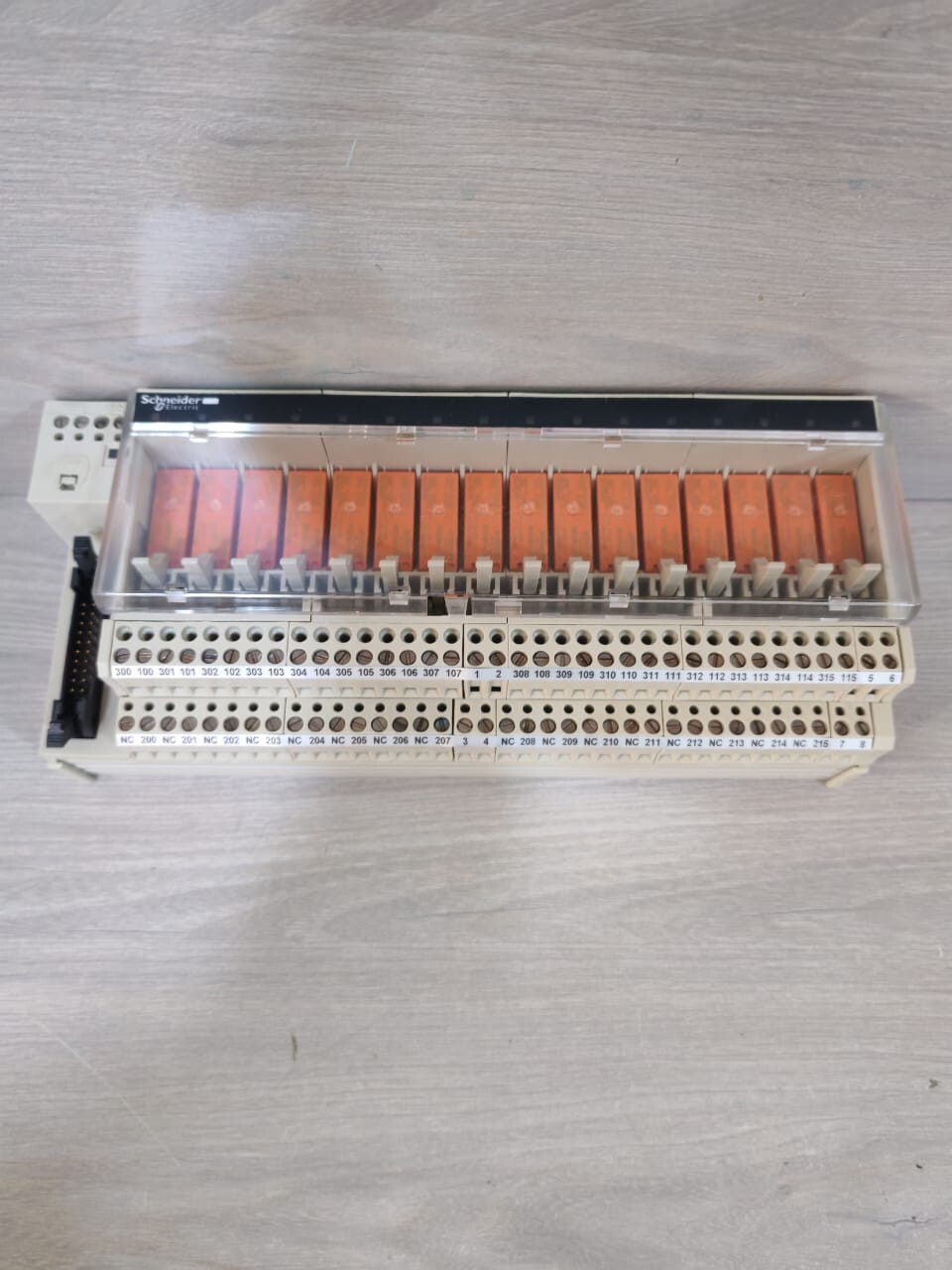 Schneider Electric ABE7 R16T230 SCHNEIDER ELECTRIC ABE7 R16T230 MODICON 064467 5