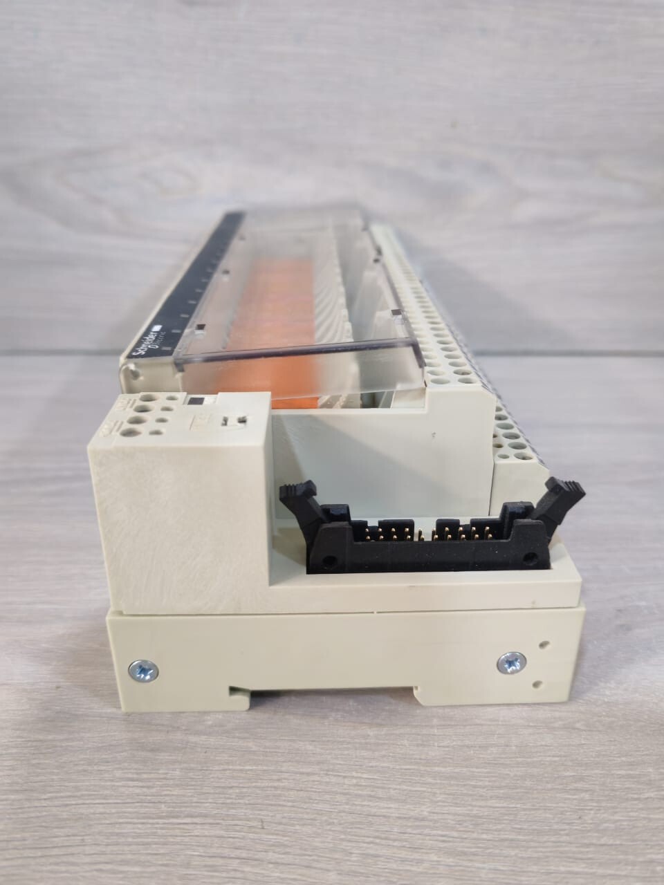Schneider Electric ABE7 R16T230 SCHNEIDER ELECTRIC ABE7 R16T230 MODICON 064467 9