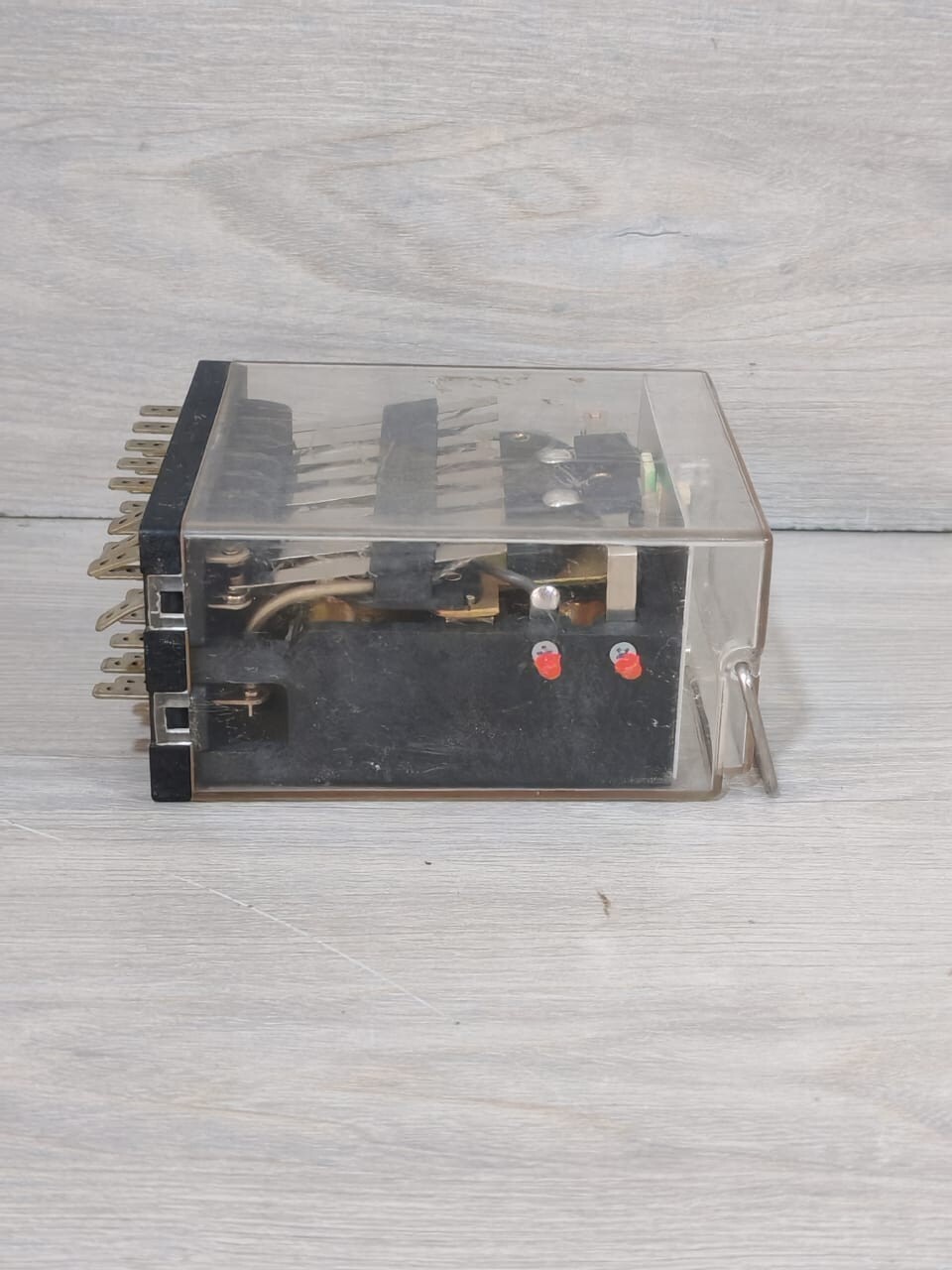 ARTECHE BJ8 ARTECHE BJ8 110V 50/60Hz RELAY 9