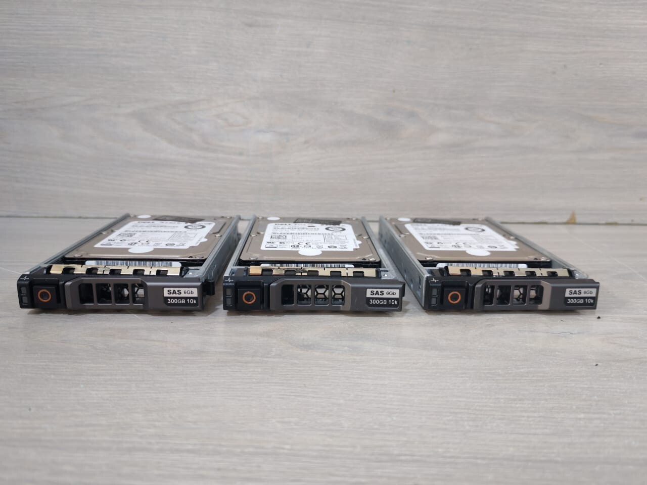 DELL AL13SEB300 HDEBC03DAA51 SAS 6GB 300GB 10 K HARD DRIVE