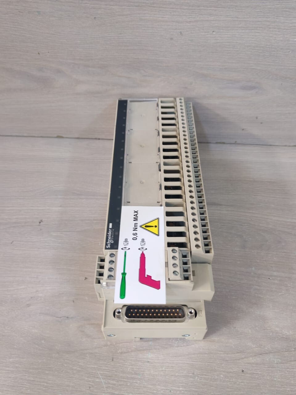 Schneider Electric PV-01 SCHNEIDER ELECTRIC MODICON ABE7-CPA31 PV:01 7