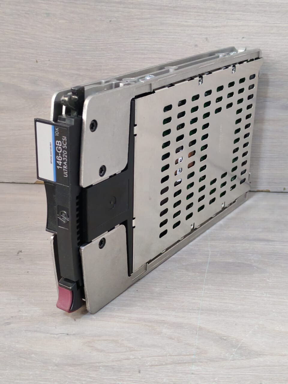 HP ULTRA-320 HP BF1468B26B 412751-015 146-GB 10K ULTRA 320 SCSI HARD DRIVE 3