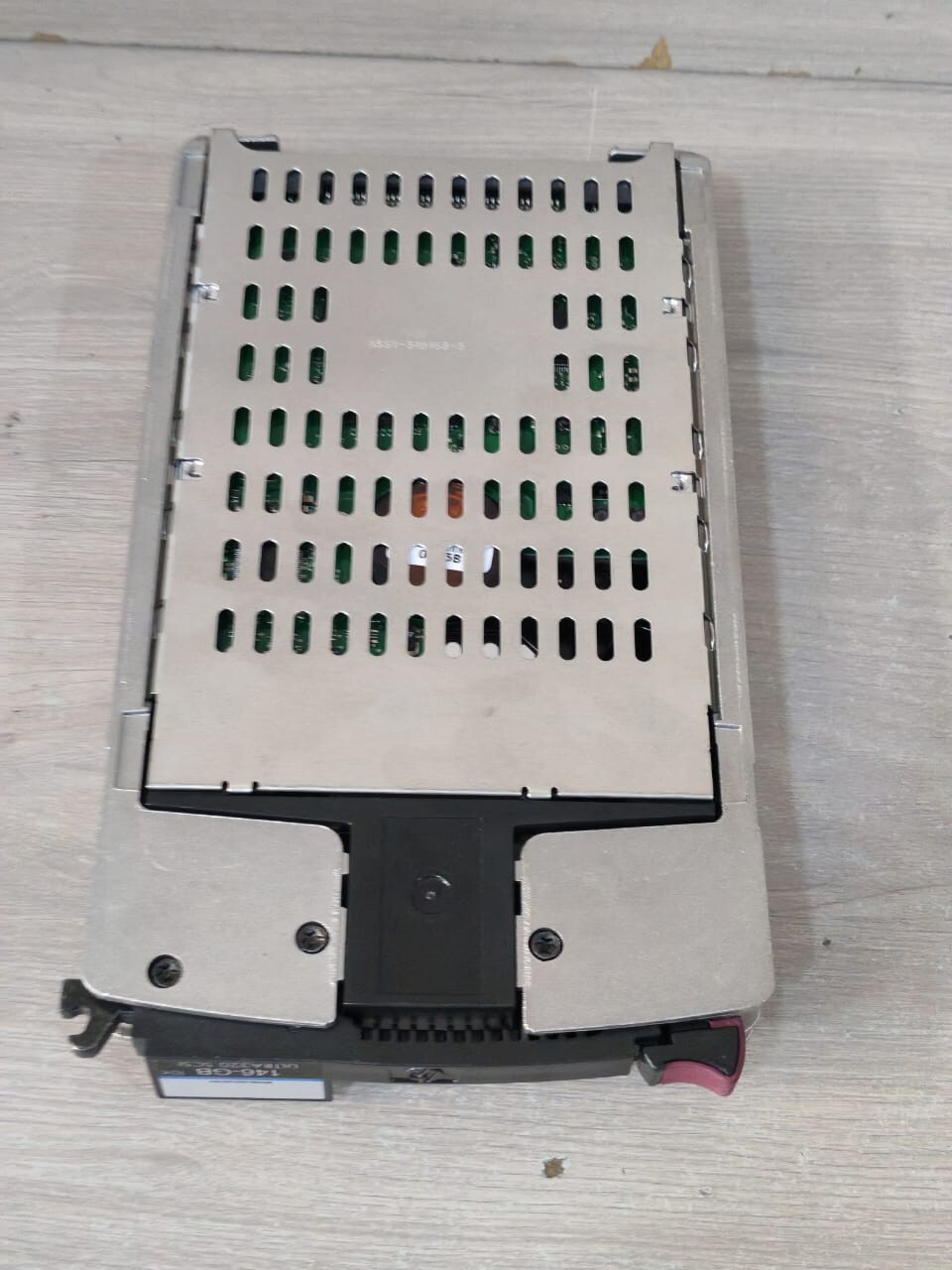 HP ULTRA-320 HP BF1468B26B 412751-015 146-GB 10K ULTRA 320 SCSI HARD DRIVE 8