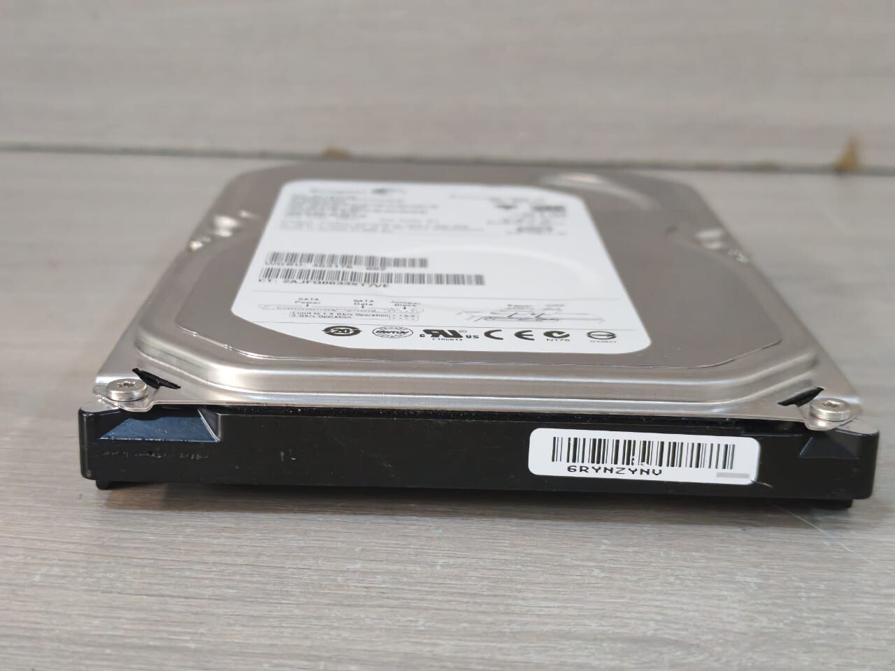 Seagate 9EU142-022 SEAGATE 9EU142-022 F/W 3.AHC BARRACUDA 7200.10 250 GBYTES HARD DRIVE 7
