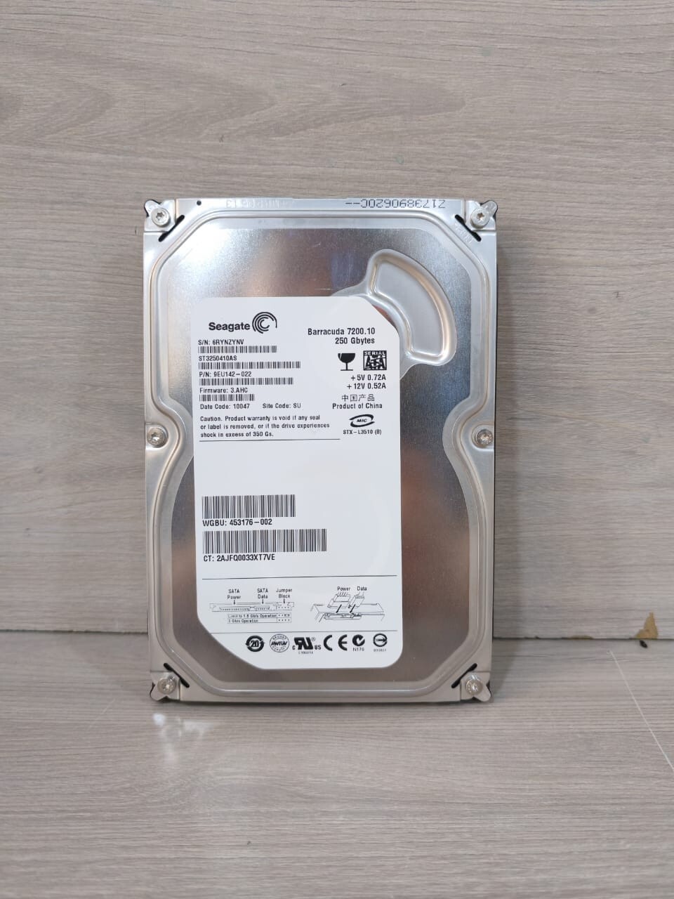 SEAGATE 9EU142-022 F/W 3.AHC BARRACUDA 7200.10 250 GBYTES HARD DRIVE