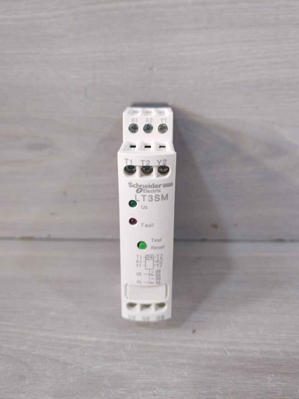 Schneider Electric LT3SM00MW SCHNEIDER ELECTRIC LT3SM00MW THERMISTOR PROTECTION UNIT 3