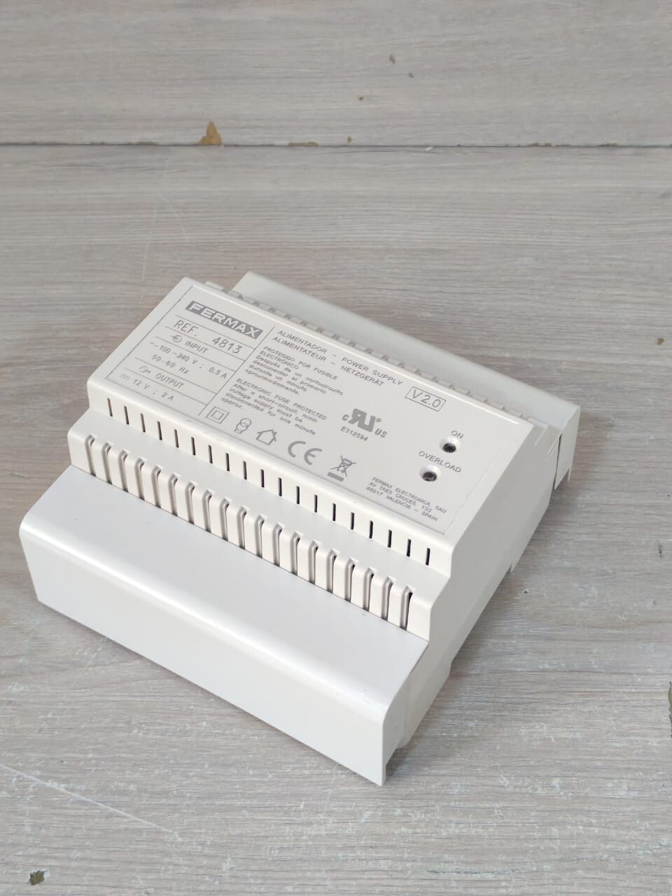 FERMAX REF.4813 V2.0 FERMAX REF.4813 ALIMENTADOR POWER SUPPLY V2.0 100-240V 5