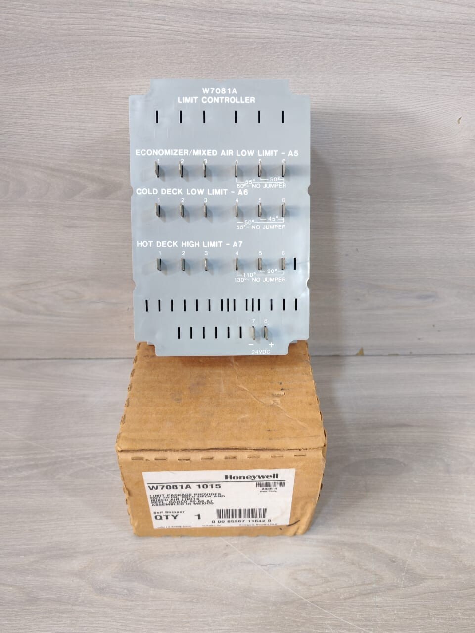 Honeywell W7081A 1015 Honeywell W7081A 1015 Limit Controller 2