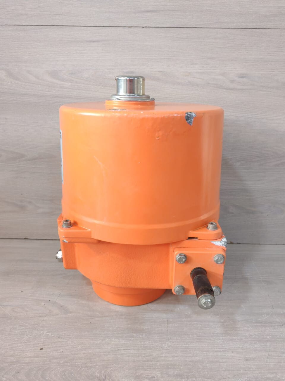 Belimo SY4-24-3-T BELIMO SY4-24-3-T ROTARY ACTUATOR 400Nm AC/DC 24V OPEN/CLOSE 3PT. 20S 2X SPDT 4