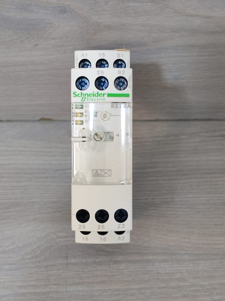 Schneider Electric RE7 YA12BU Schneider Electric RE7 YA12BU Star-Delta Timer Relay 3