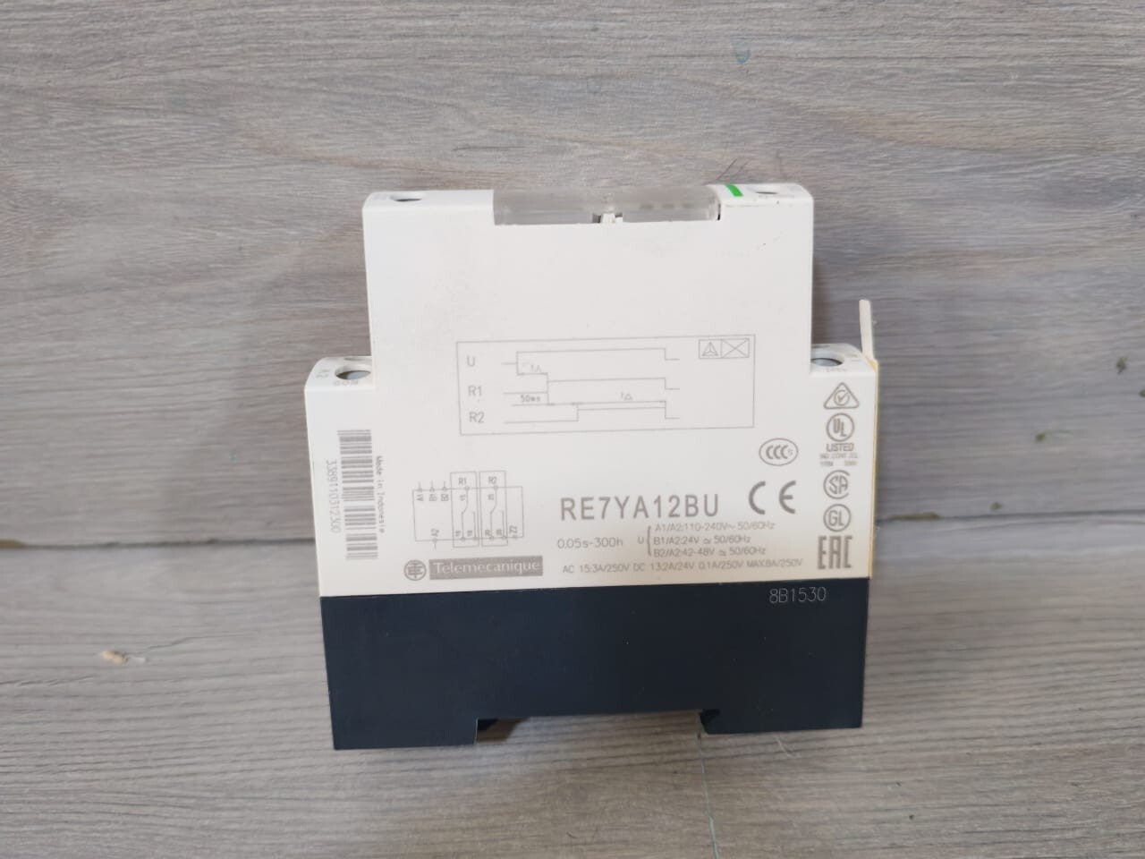 Schneider Electric RE7 YA12BU Schneider Electric RE7 YA12BU Star-Delta Timer Relay 4