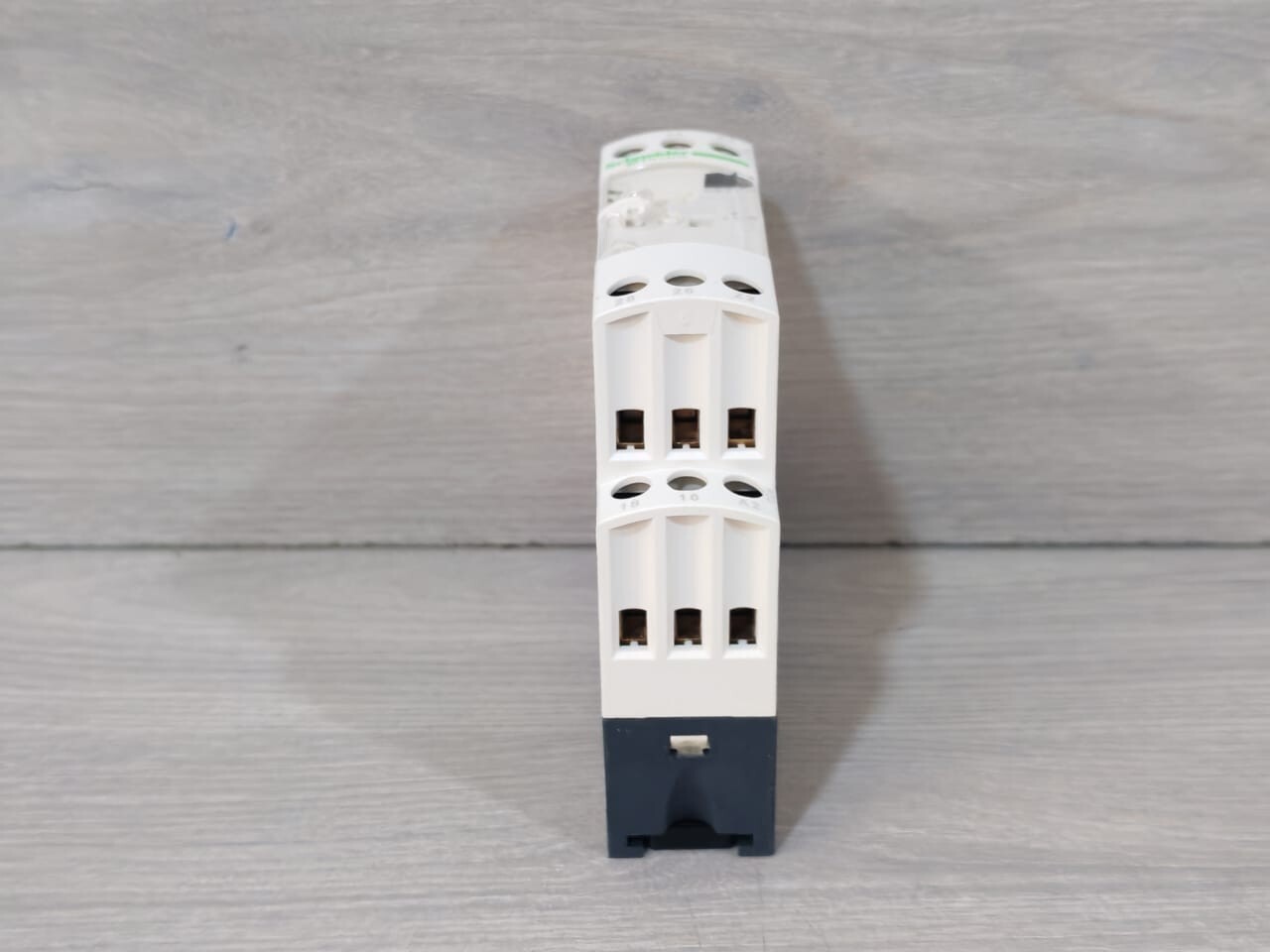 Schneider Electric RE7 YA12BU Schneider Electric RE7 YA12BU Star-Delta Timer Relay 6